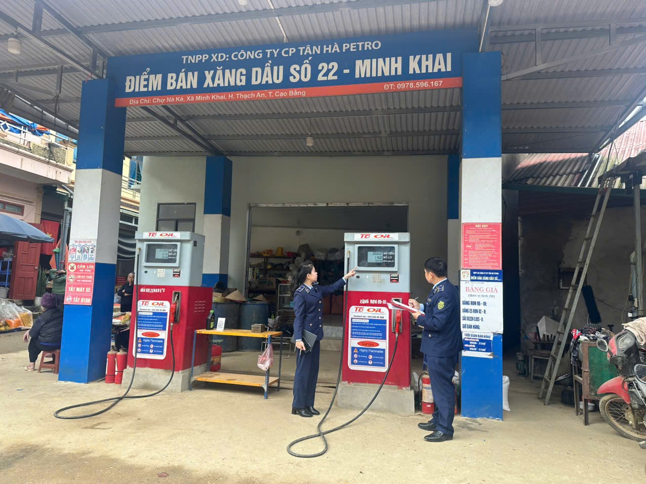 Vi phạm quy định về bán lẻ xăng dầu, điểm bán xăng dầu quy mô nhỏ bị xử phạt 15 triệu đồng